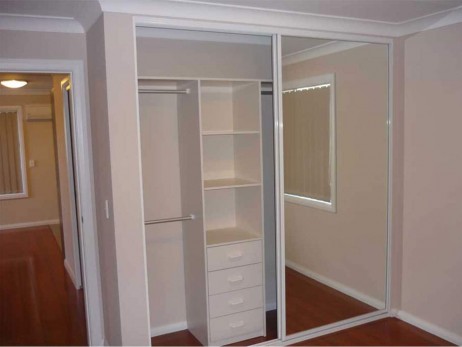 High Quality Built-In Mirrored Wardrobes